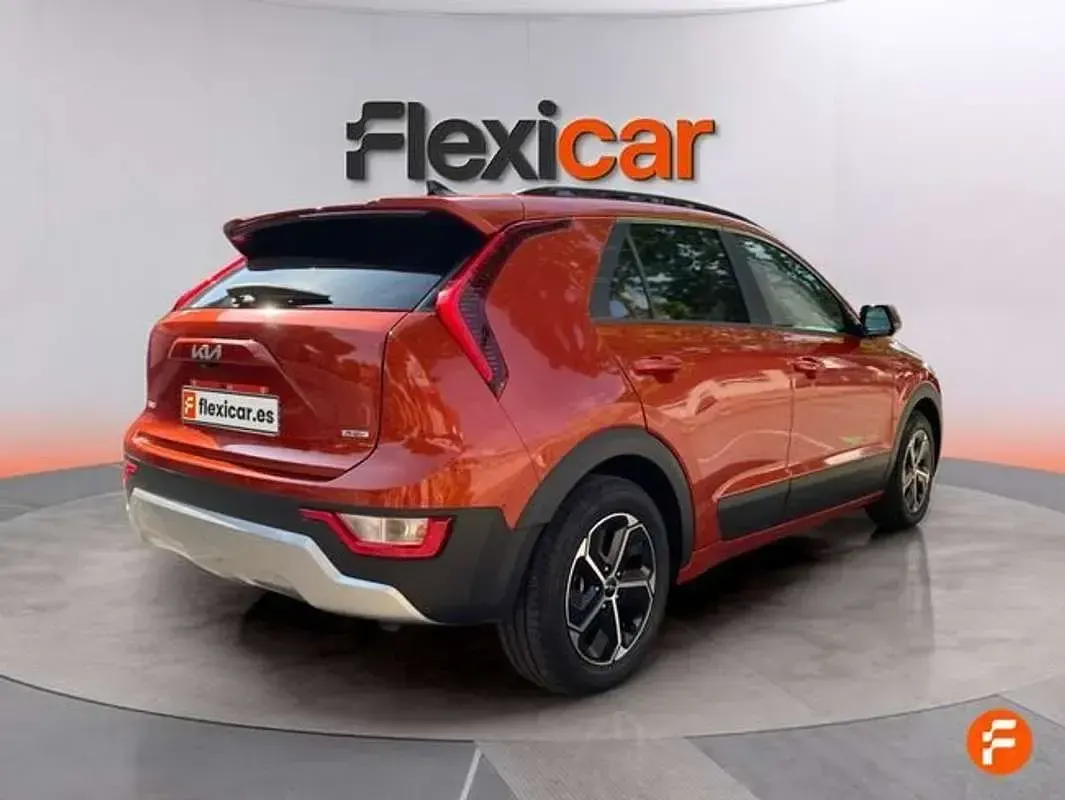 Usado Kia Niro 184 CV (135 kW) 2023 Naranja SUV