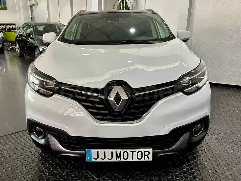 Usado Renault Kadjar Zen 130 CV (95 kW) 2016 Blanco SUV