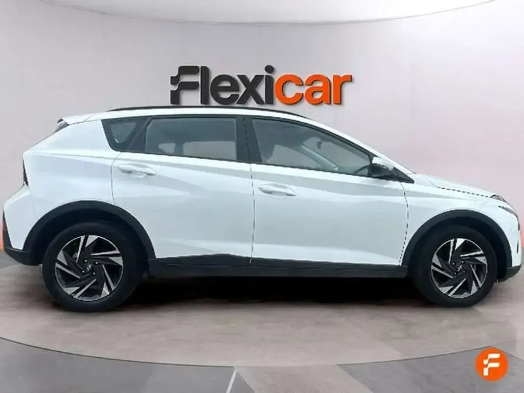 Begagnad Hyundai Bayon 84 HK (61 kW) 2023 Vit SUV