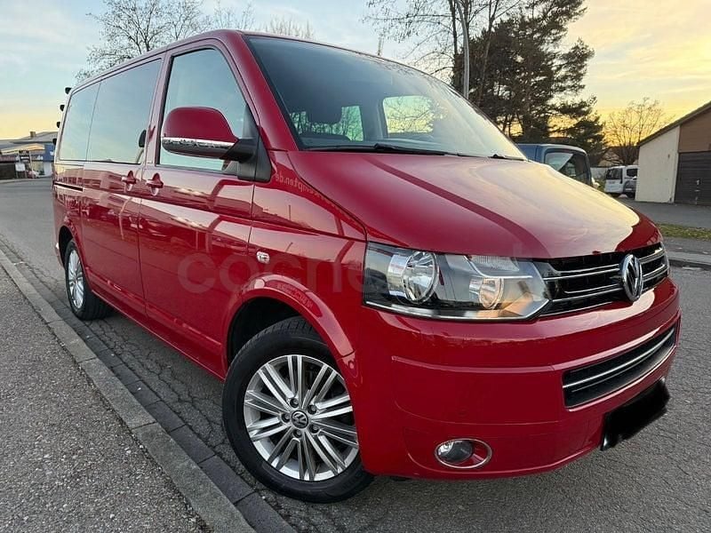 Usado VW Multivan Highline 140 CV (102 kW) 2014 Rojo Van