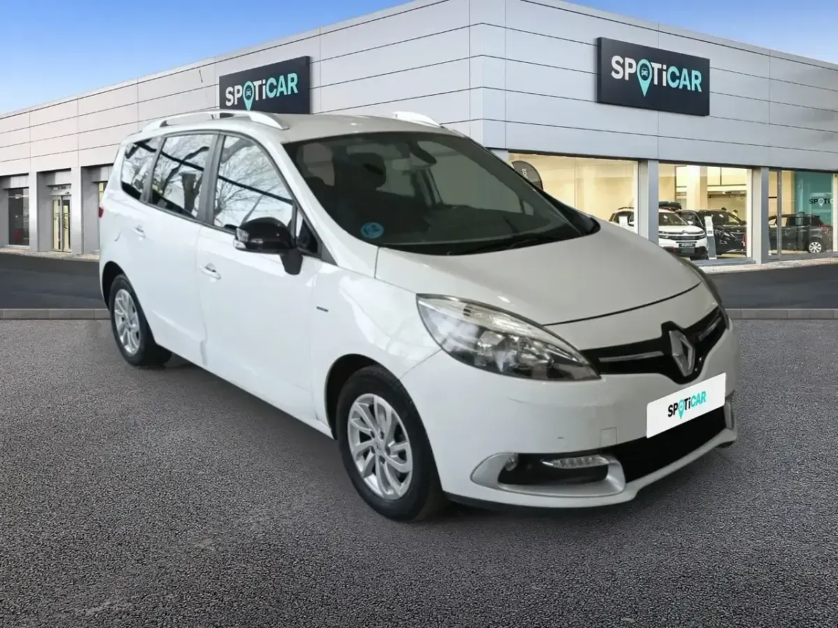 Usado Renault Scénic LIMITED 110 CV (80 kW) 2016 Blanco Monovolumen