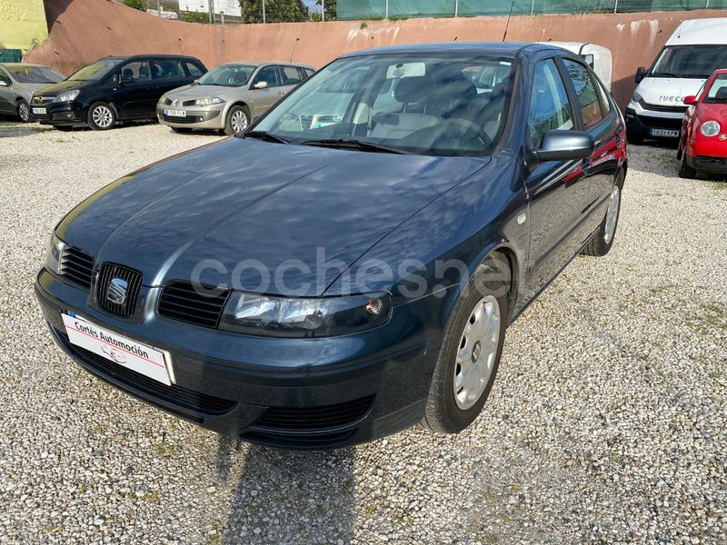 Gris / plata Usado 2000 Seat Leon Stella Berlina | 3300 € (Caro) - Imagen 1/4