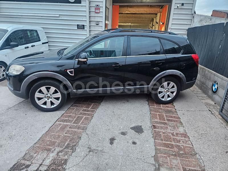 Usado Chevrolet Captiva Sport 150 CV (110 kW) 2008 Negro SUV
