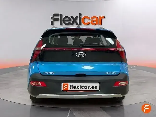 Usado Hyundai Bayon 84 CV (61 kW) 2022 Azul SUV