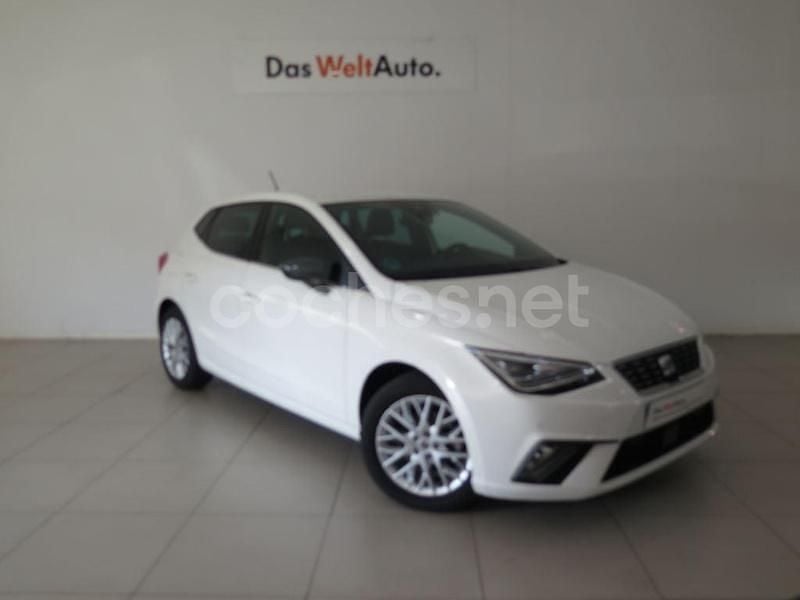 Blanco Usado 2025 Seat Ibiza XCELLENCE Berlina | 17.900 € (Precio justo) - Imagen 1/4
