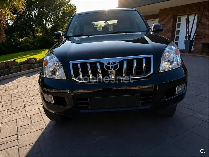 Usado Toyota Land Cruiser 166 CV (122 kW) 2007 Negro SUV