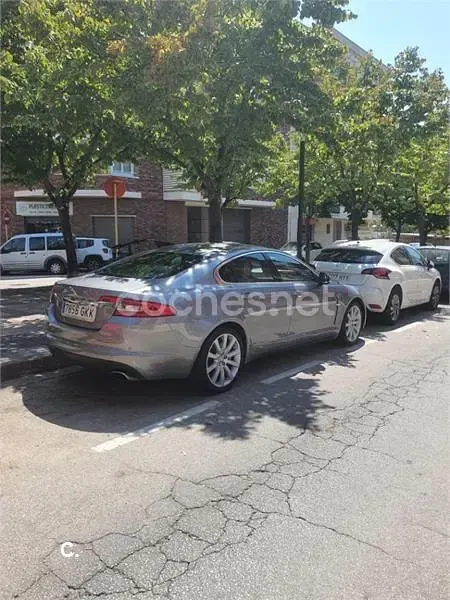 Usado Jaguar XF Premium Luxury 272 CV (200 kW) 2009 Gris / plata Berlina