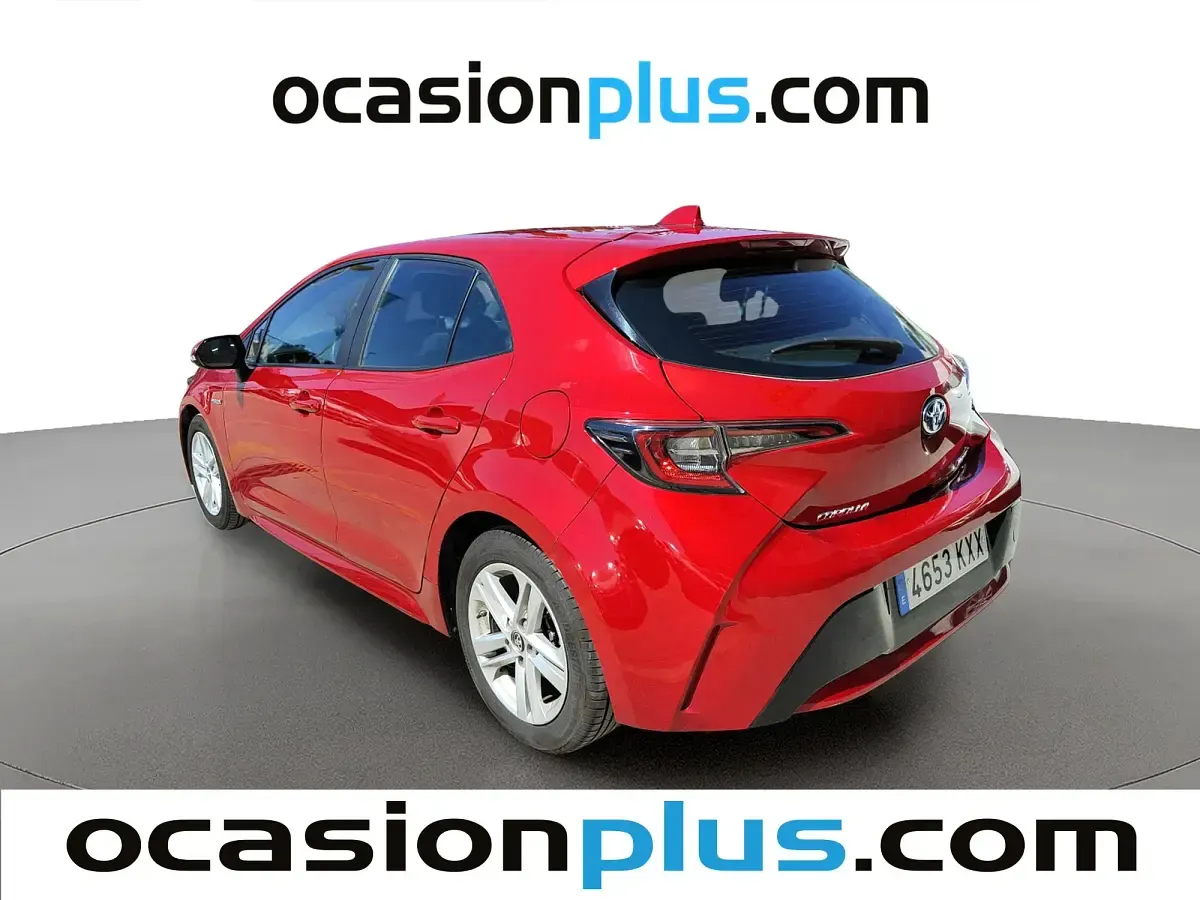 Usado Toyota Corolla Active 122 CV (89 kW) 2019 Rojo Utilitario