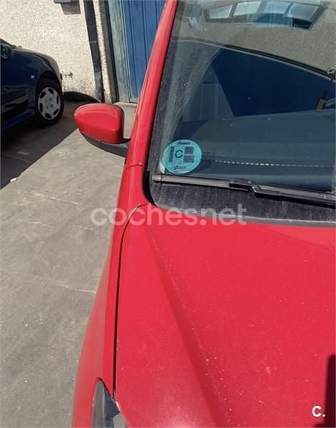 Rojo Usado 2017 Seat Mii Cosmopolitan Utilitario | 6500 € (Buen precio) - Imagen 1/3
