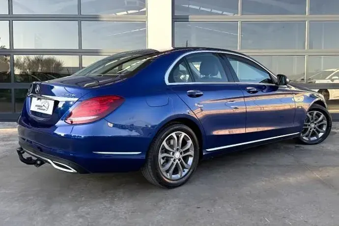 Usado Mercedes C220 Avantgarde 170 CV (125 kW) 2015 Berlina