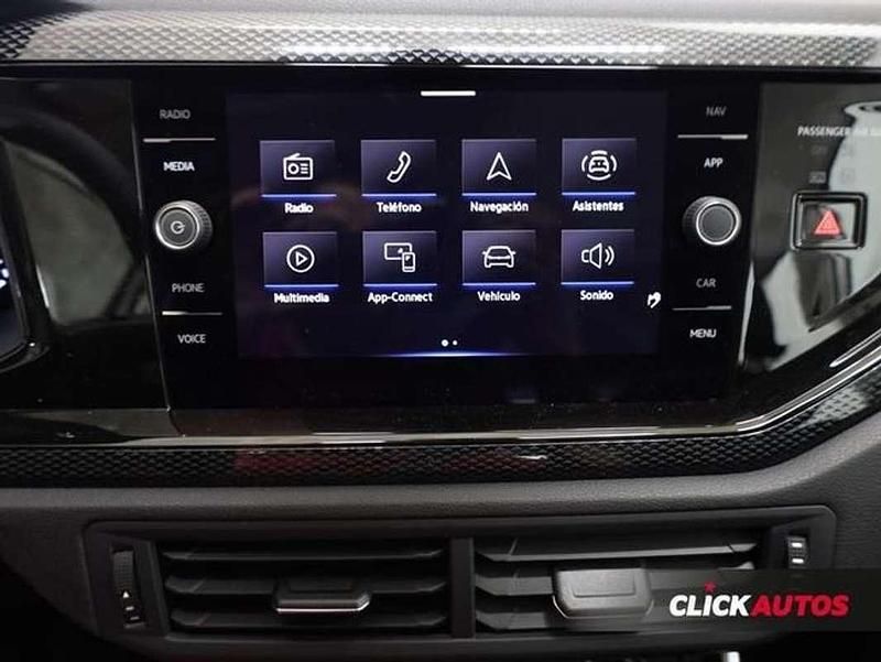 Usado VW Polo Life 95 CV (69 kW) 2023 Gris Utilitario