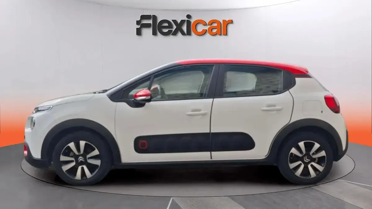 Usado Citroën C3 Feel 110 CV (80 kW) 2019 Blanco Utilitario
