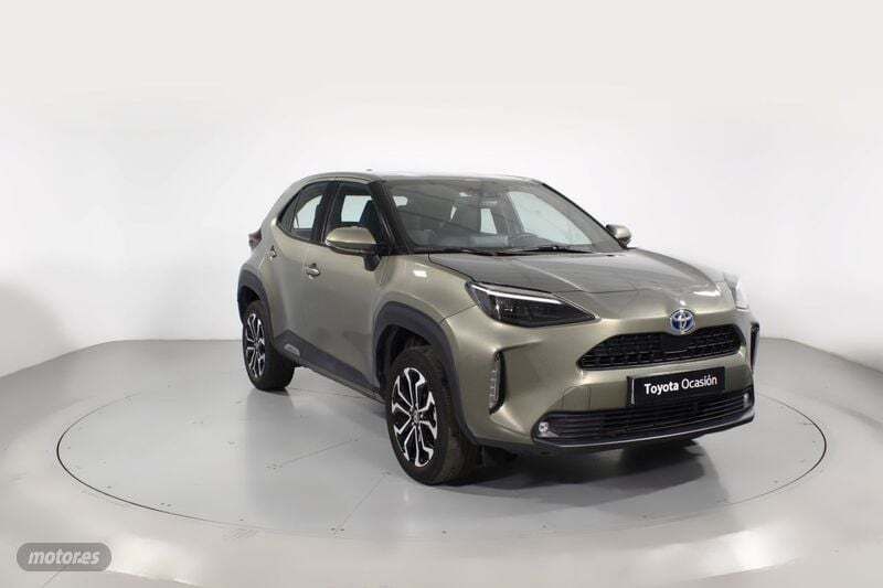 Bronce Usado 2024 Toyota Yaris Cross Active SUV | 25.800 € (Un poco caro) - Imagen 1/4