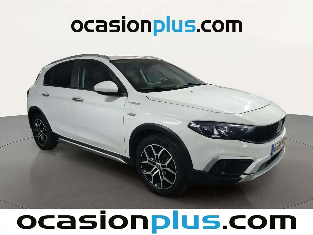 Usado Fiat Tipo Cross 130 CV (95 kW) 2023 Blanco Berlina