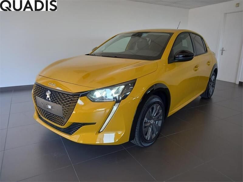 Amarillo Usado 2023 Peugeot e-208 Allure Utilitario | 26.500 € (Caro) - Imagen 1/4