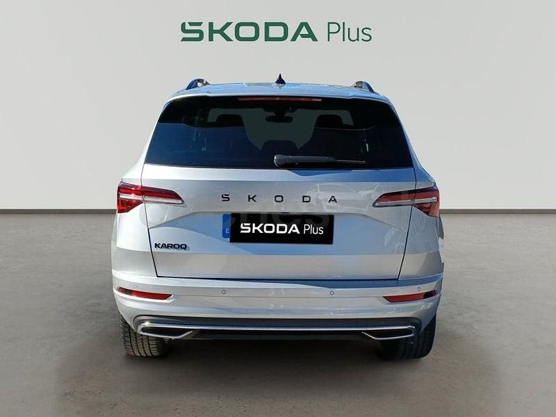 Usado Skoda Karoq SportLine 115 CV (84 kW) 2025 Gris / plata SUV