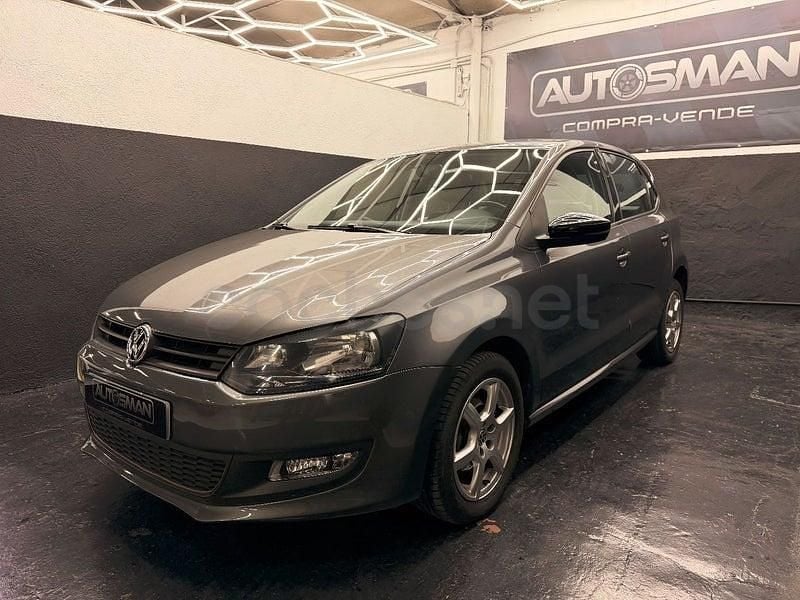 Usado VW Polo Advance 90 CV (66 kW) 2012 Gris / plata Utilitario