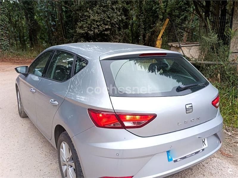 Gris / plata Usado 2018 Seat Leon Style Berlina | 7999 € (Buen precio) - Imagen 1/4