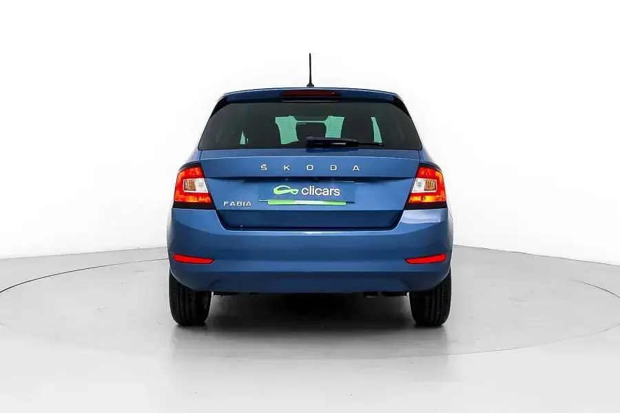 Usado Skoda Fabia Ambition 95 CV (69 kW) 2021 Utilitario