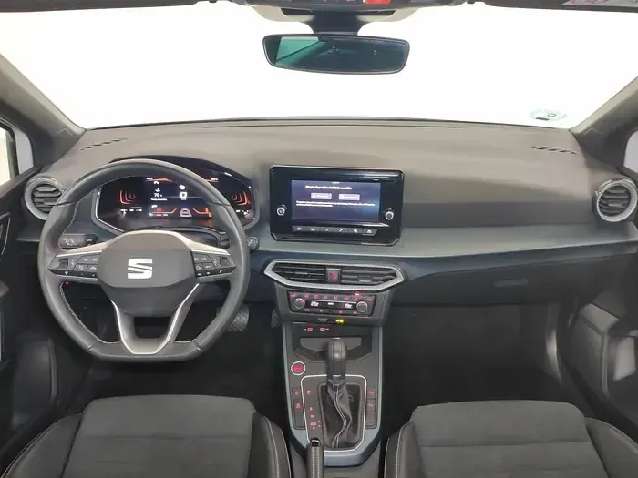 Usado Seat Arona Xperience 115 CV (84 kW) 2025 Blanco SUV