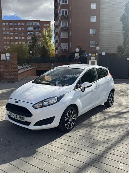 Blanco Usado 2016 Ford Fiesta Trend Berlina | 5100 € - Imagen 1/4
