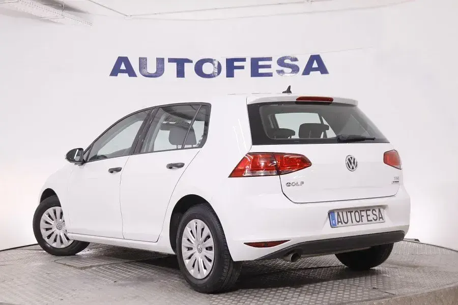 Usado VW Golf VII Trendline 110 CV (80 kW) 2017 Blanco