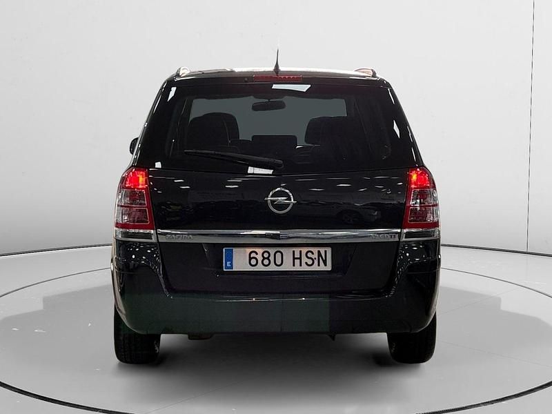 Usado Opel Zafira Family 111 CV (81 kW) 2013 Negro Monovolumen