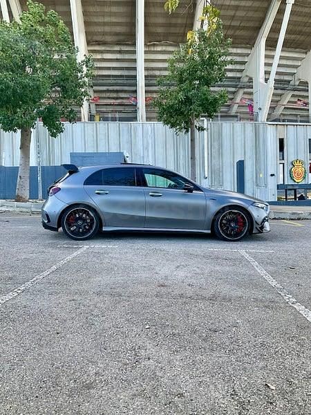 Usado Mercedes A45 AMG 421 CV (309 kW) 2020 Gris / plata Berlina