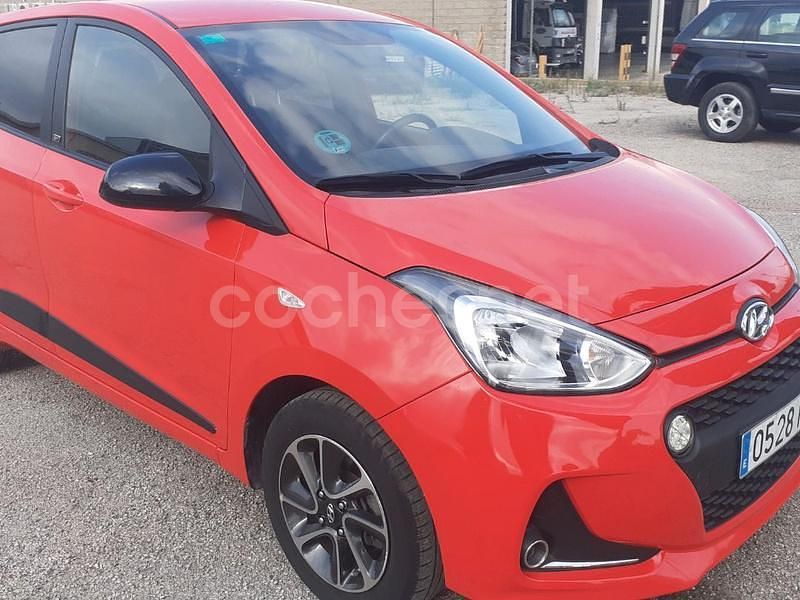 Rojo Usado 2018 Hyundai i10 Utilitario | 10.400 € (Precio justo) - Imagen 1/4