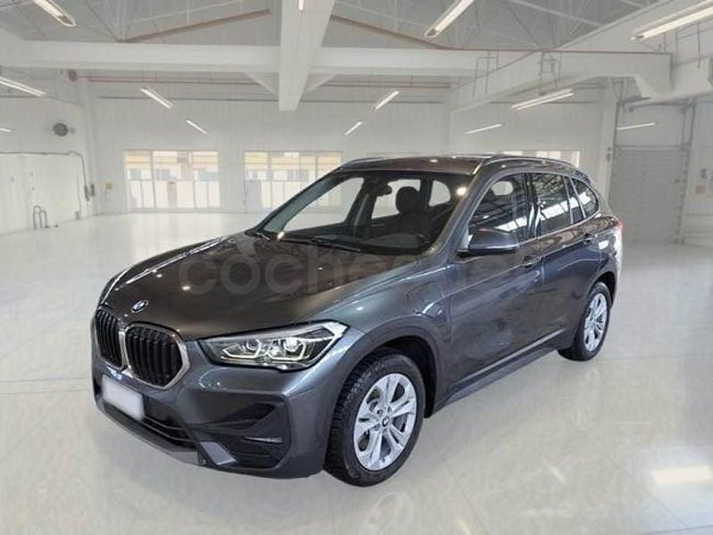 Usado BMW X1 220 CV (161 kW) 2021 Gris / plata SUV