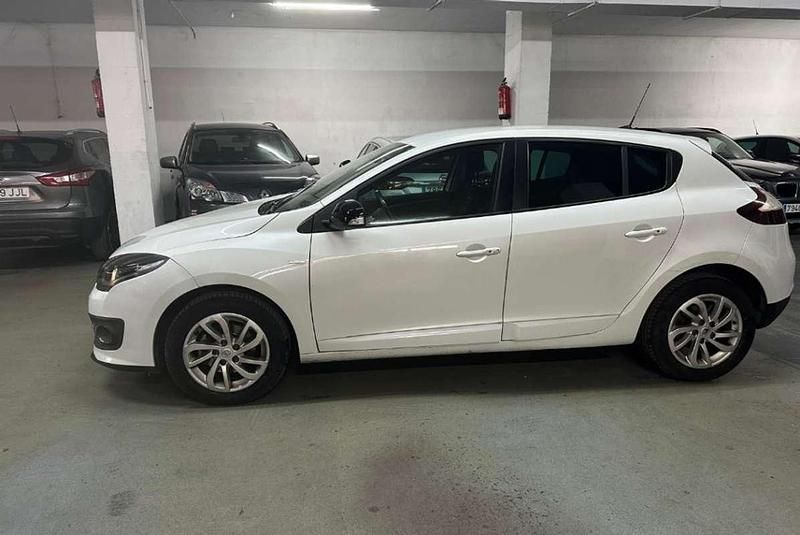 Usado Renault Mégane III LIMITED 110 CV (80 kW) 2015 Blanco Utilitario