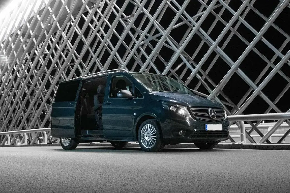 Usado Mercedes Vito 190 CV (139 kW) 2020 Verde Van
