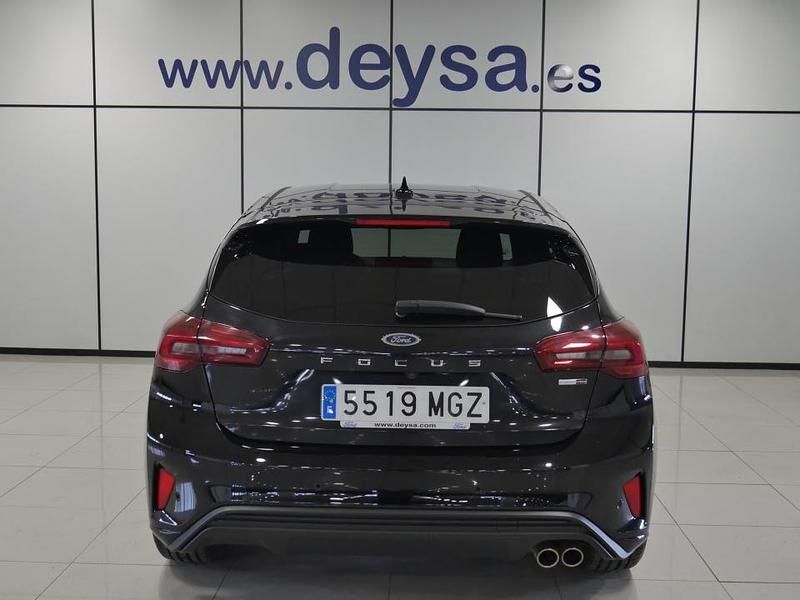 Usado Ford Focus ST-Line 155 CV (114 kW) 2023 Negro Berlina