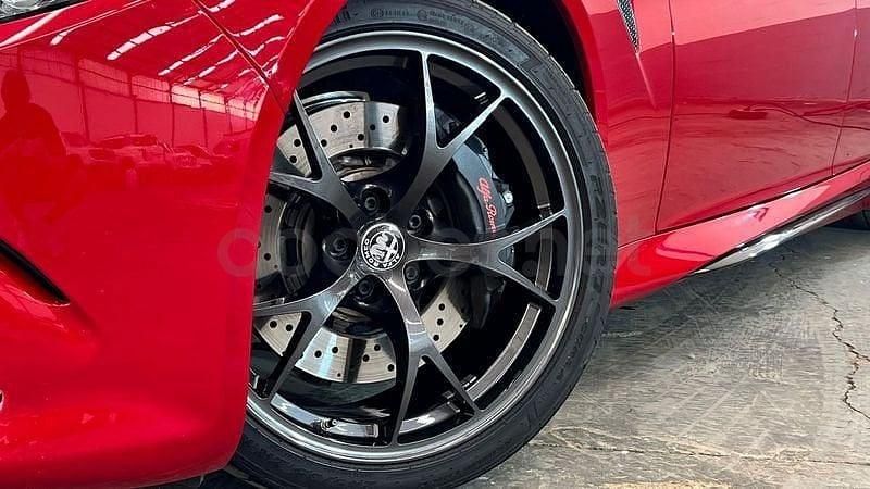 Usado Alfa Romeo Giulia Quadrifoglio 520 CV (382 kW) 2023 Rojo Berlina