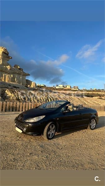 Negro Usado 2006 Peugeot 307 CC Descapotable | 3500 € (Buen precio) - Imagen 1/2