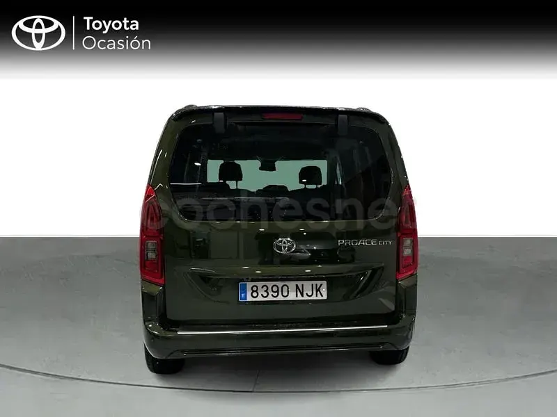 Nuevo Toyota Proace Verso Active 131 CV (96 kW) 2025 Verde Familiar
