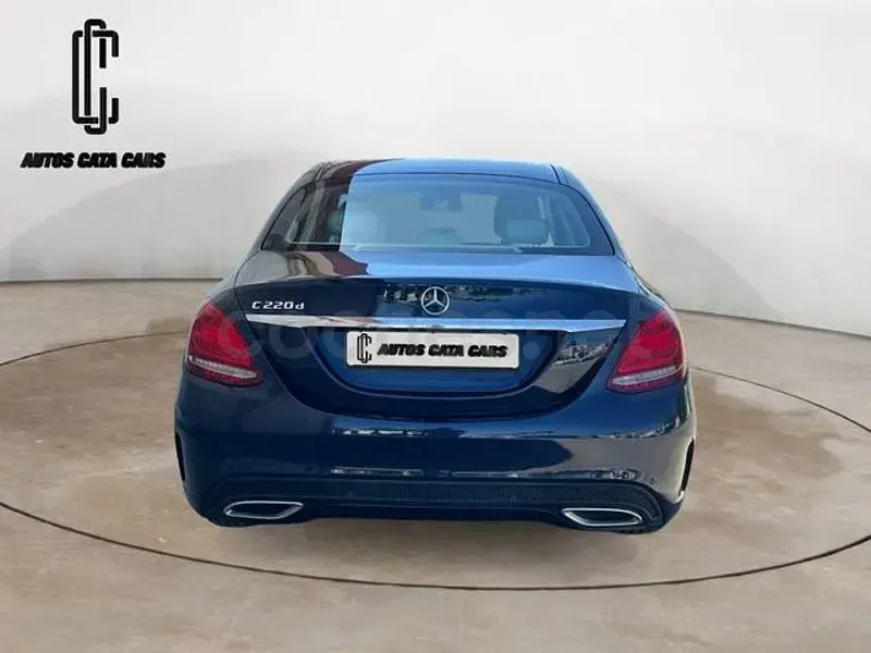 Usado Mercedes C220 170 CV (125 kW) 2017 Azul Berlina