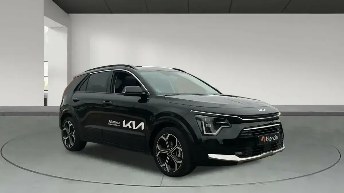 Usado Kia Niro 141 CV (103 kW) 2024 Negro SUV