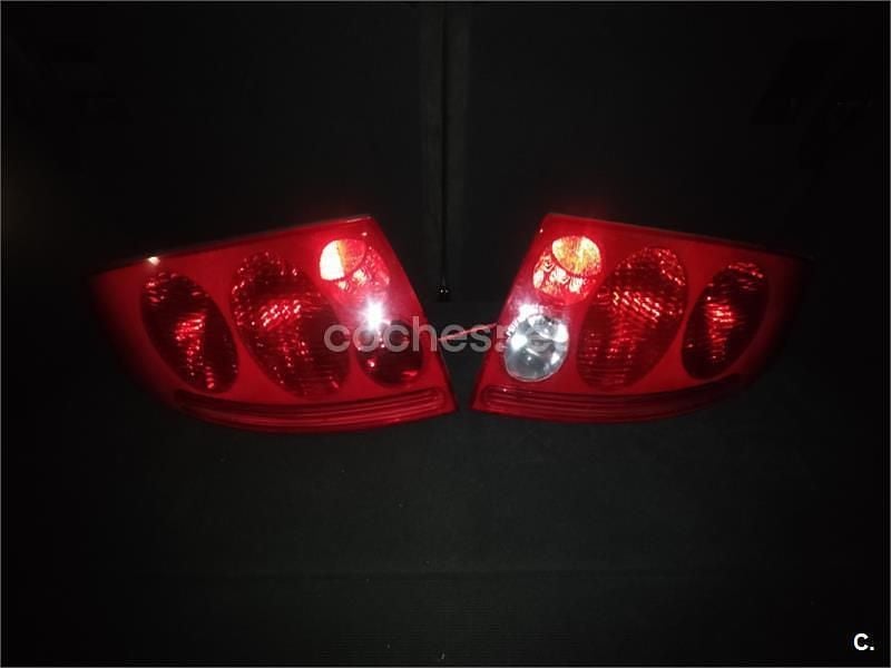 Usado Audi TT 180 CV (132 kW) 1999 Gris / plata Coupe