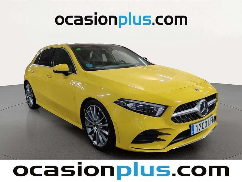Usado Mercedes A200 AMG 163 CV (119 kW) 2020 Amarillo Utilitario