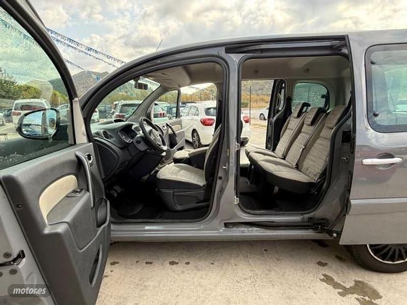 Usado Renault Kangoo Expression 90 CV (66 kW) 2012 Gris / plata Monovolumen