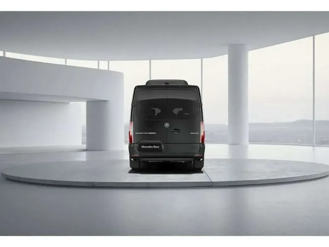 Nuevo Mercedes Sprinter 2025 Negro Van