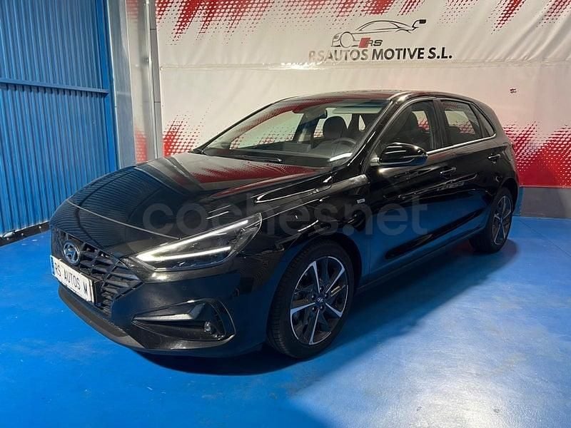 Negro Usado 2024 Hyundai i30 N Line Berlina | 22.990 € (Super precio) - Imagen 1/4