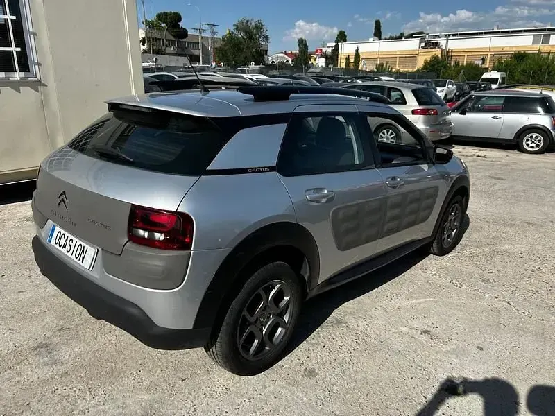 Usado Citroën C4 Cactus Feel 82 CV (60 kW) 2014 Gris Utilitario