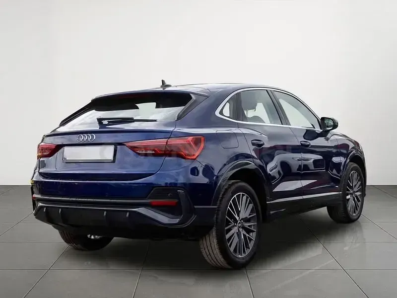 Usado Audi Q3 Sportback S-Line 245 CV (180 kW) 2023 Azul SUV