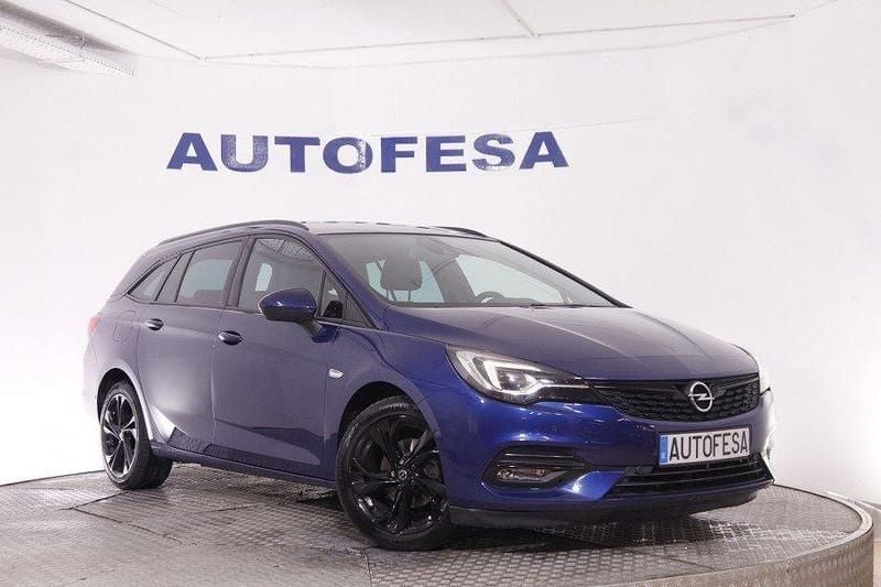 Usado Opel Astra Ultimate 122 CV (89 kW) 2020 Azul Familiar