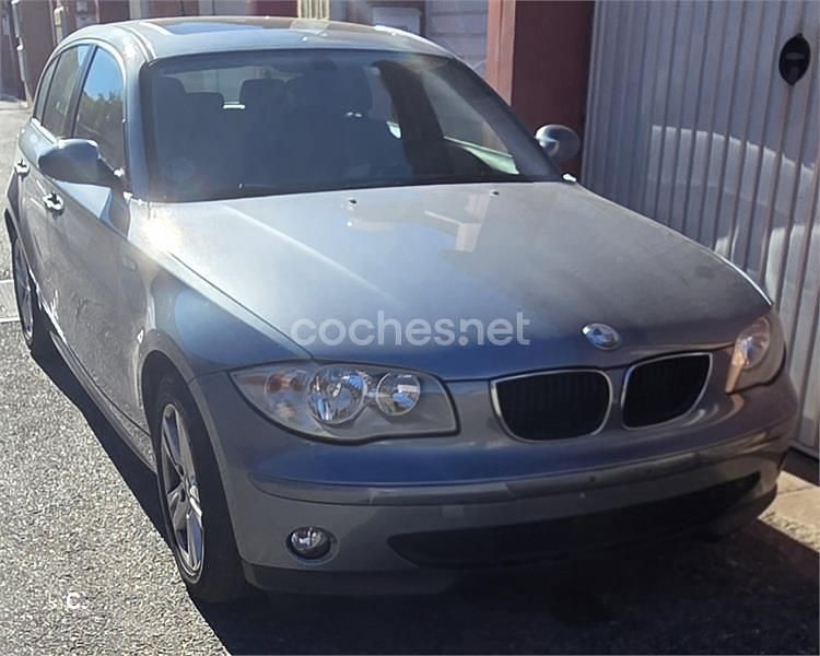 Usado BMW 118 122 CV (89 kW) 2004 Gris / plata Utilitario