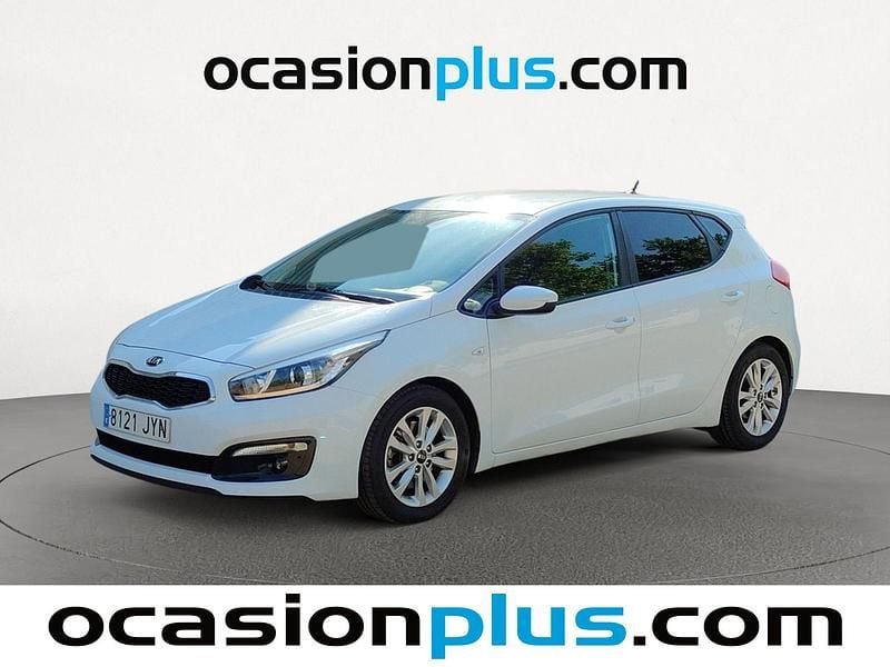 Blanco Usado 2017 Kia Ceed GT Utilitario | 11.290 € (Precio justo) - Imagen 1/4