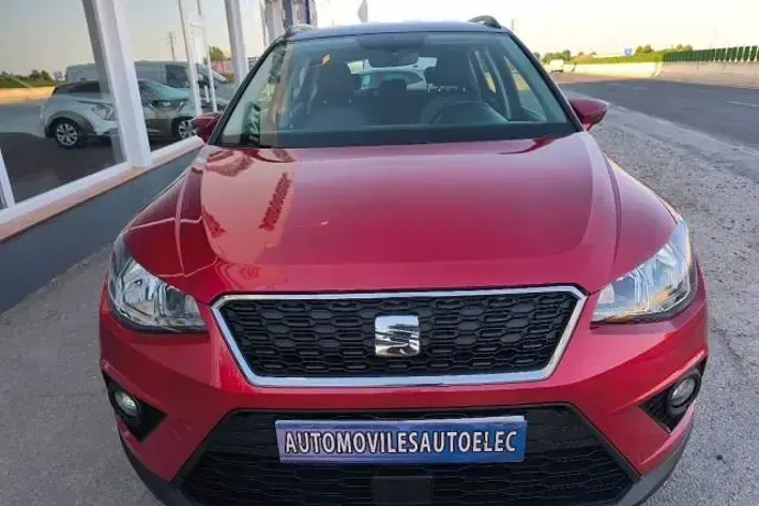 Usado Seat Arona XCELLENCE 116 CV (85 kW) 2021 Burdeos SUV