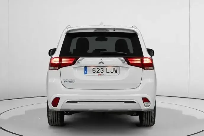 Usado Mitsubishi Outlander P-HEV Motion 224 CV (164 kW) 2020